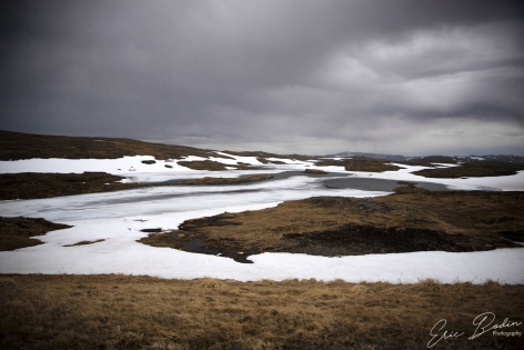 Ile de Majeroya Lac encore, gelé mi-juin, sur une grand plateau au milieu de l'île de Majeroya
©2019