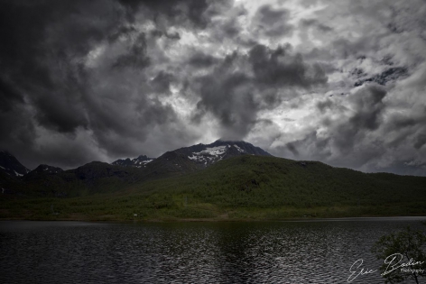 Langvatnet Superbe petit lac dans un cadre magnifique.
©2019