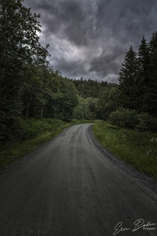 Hammervatnet Petite route  non goudronée en journée nocturne (23h00)
©2019