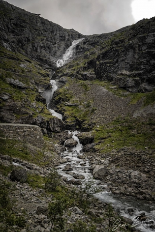 Trollstigen Une des nombreuses cascades autour de Trollstigen
©2019