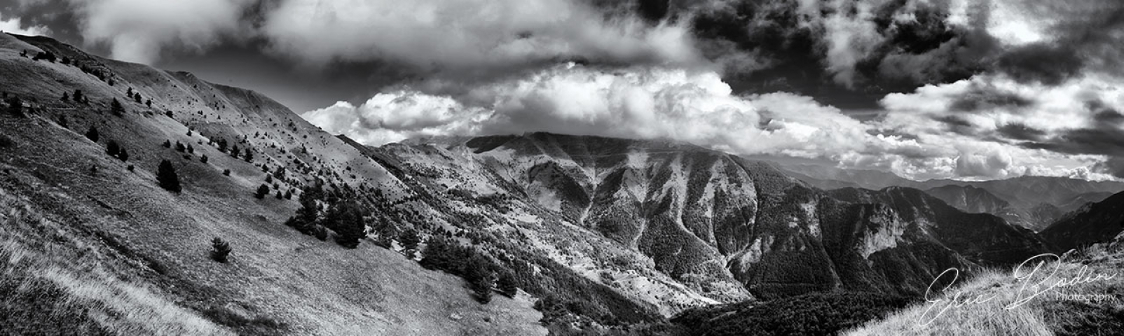 Col de Tende © 2020
Panoramique sur l'ancienne route du col venant de la vallée de la Roya, coté Français