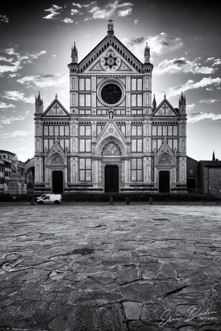 Basilica di Santa Croce di Firenze Piazza di Santa Croce
©2021 : Eric BODIN Photography