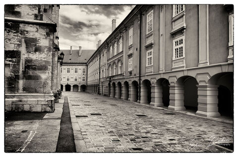 Zagreb Court de la Cathédral
©2013 : Eric BODIN Photography